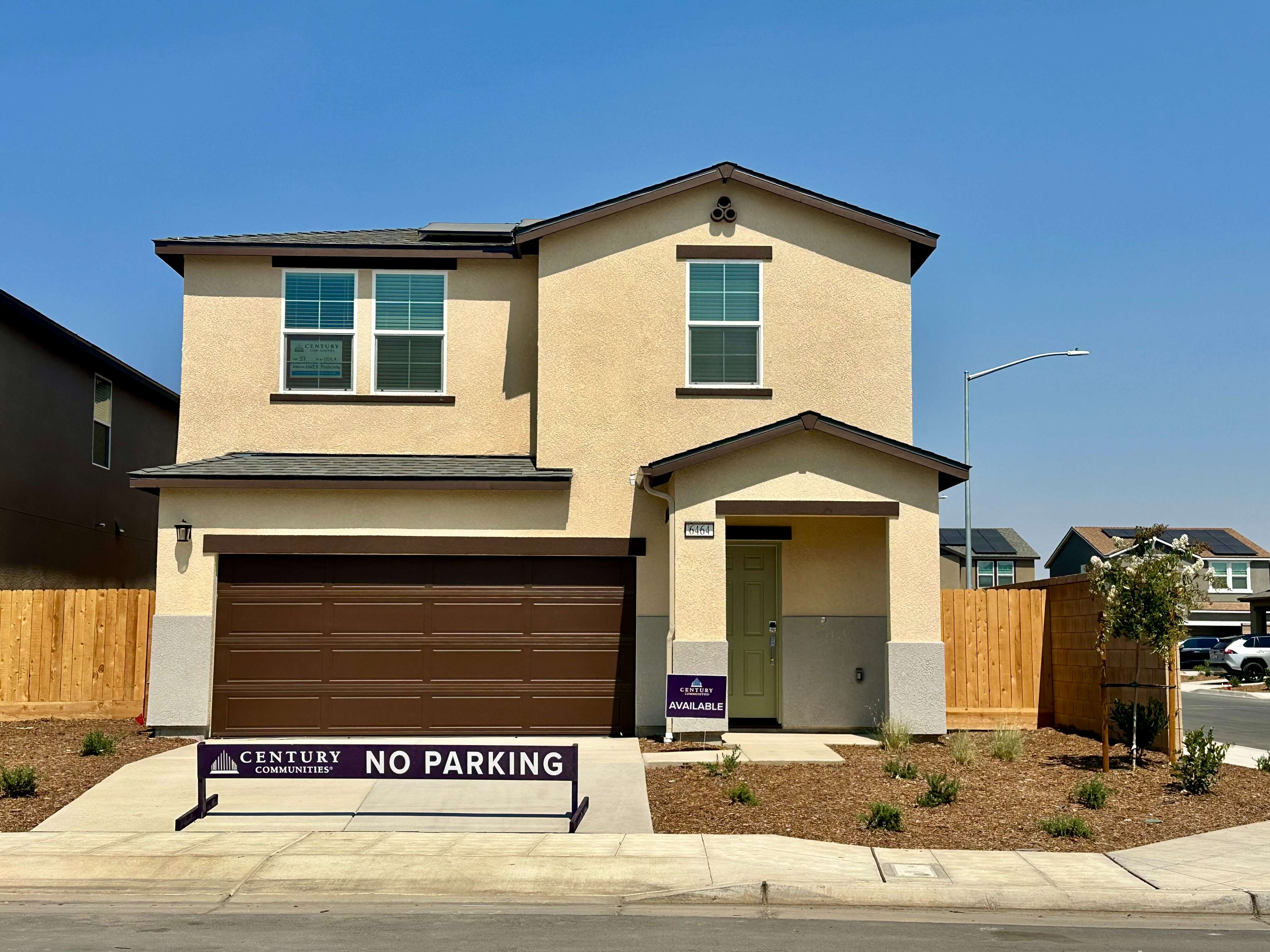 0037 6464 W Austin Way