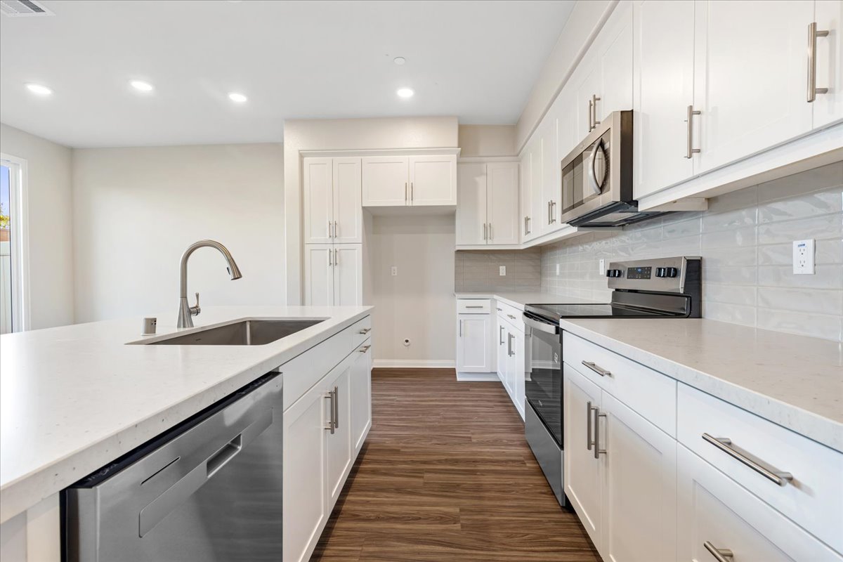 0003 1447 Prairie Rose Lane